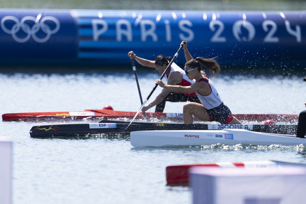 Antía Jácome, na final do C1-200 dos Xogos Olímpicos de París