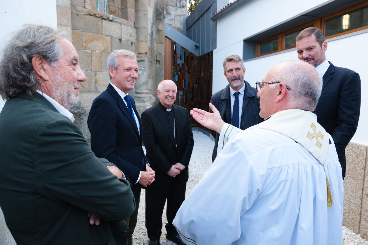 Reabre la iglesia parroquial de San Martiño de Sobrán en Vilaxoán