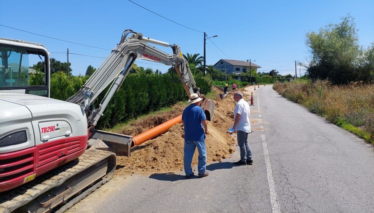 Tubaxes da rede de saneamento de Moraña