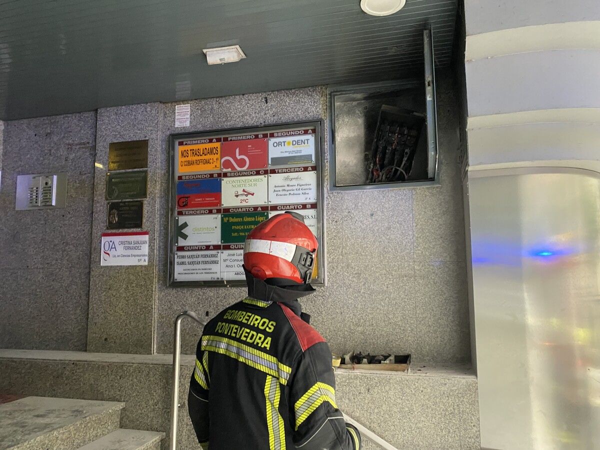 Intervención dos bombeiros en García Camba