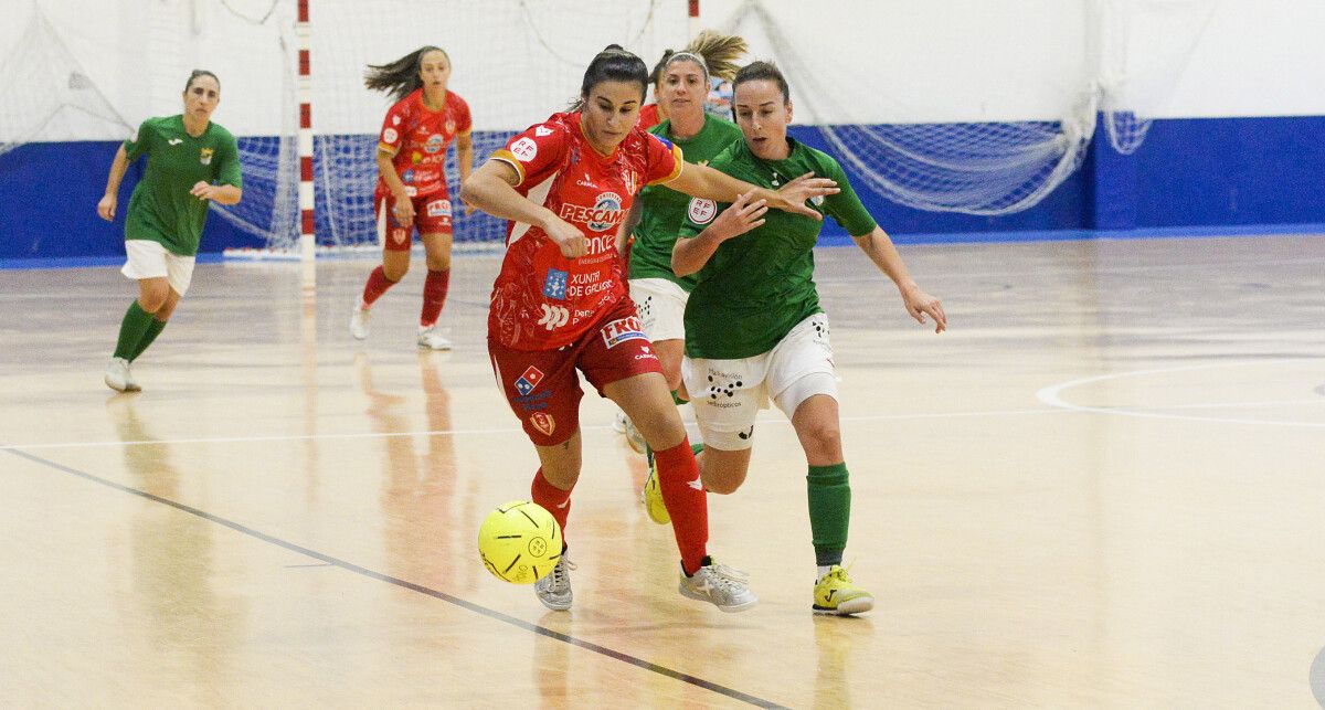 Partido de liga entre Poio Pescamar y CD Guadalcacín en A Seca