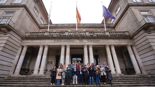 Minuto de silencio na Subdelegación do Goberno polo crime machista de Moaña