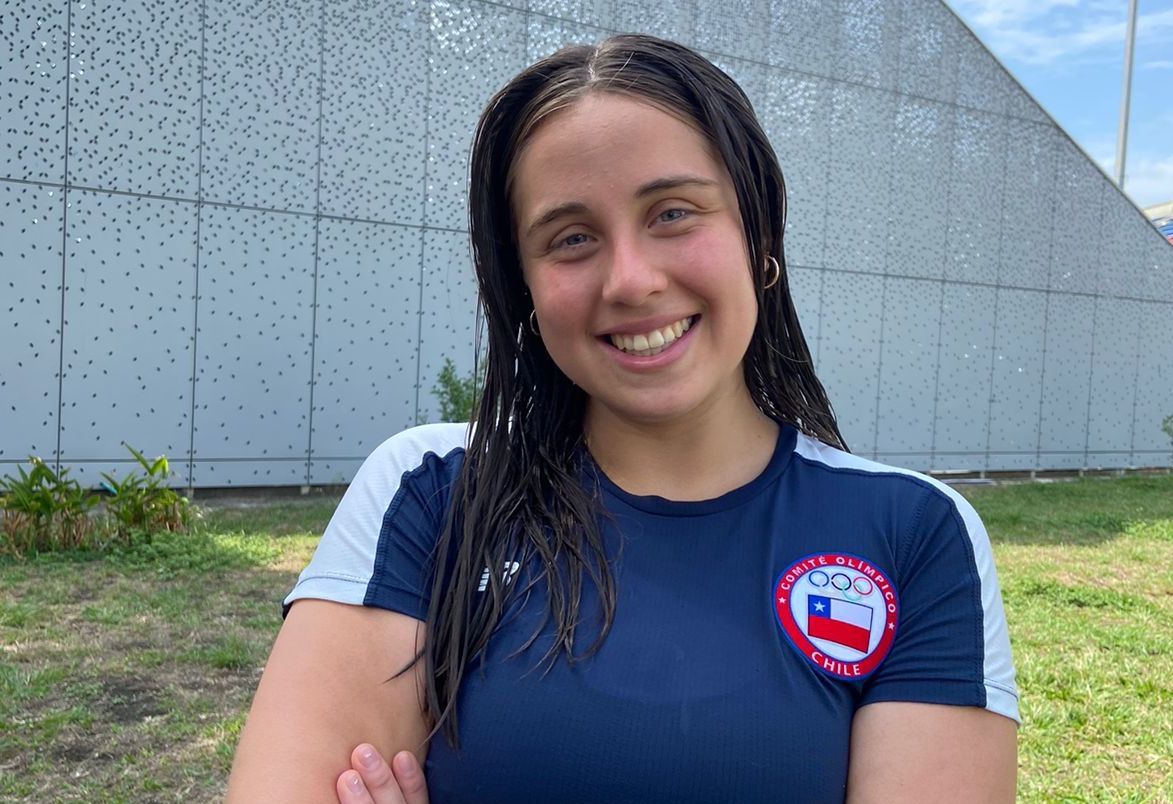 Valentina Akira Díaz Campos, nueva jugadora del Waterpolo Pontevedra