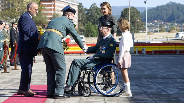 Actos da patroa da Garda Civil 2024 con entrega de distintivos