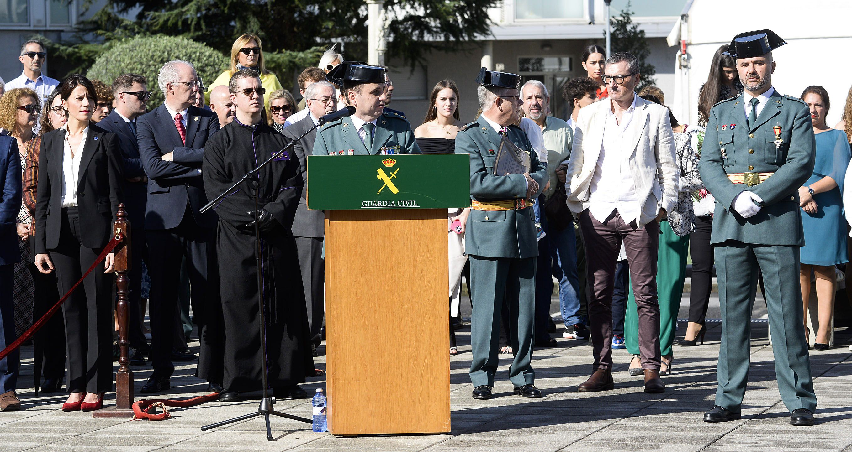 Autoridades en los actos de la patrona de la Guardia Civil 2024