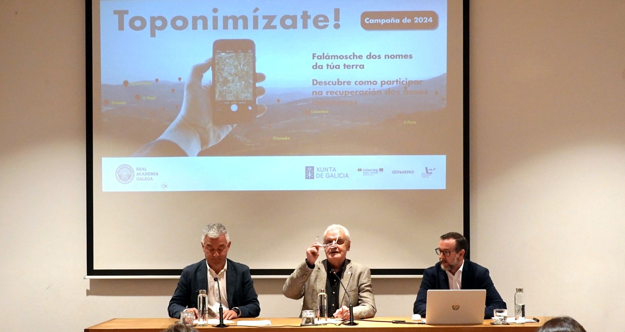 Presentación de la campaña 'Toponimízate' de la Real Academia Galega