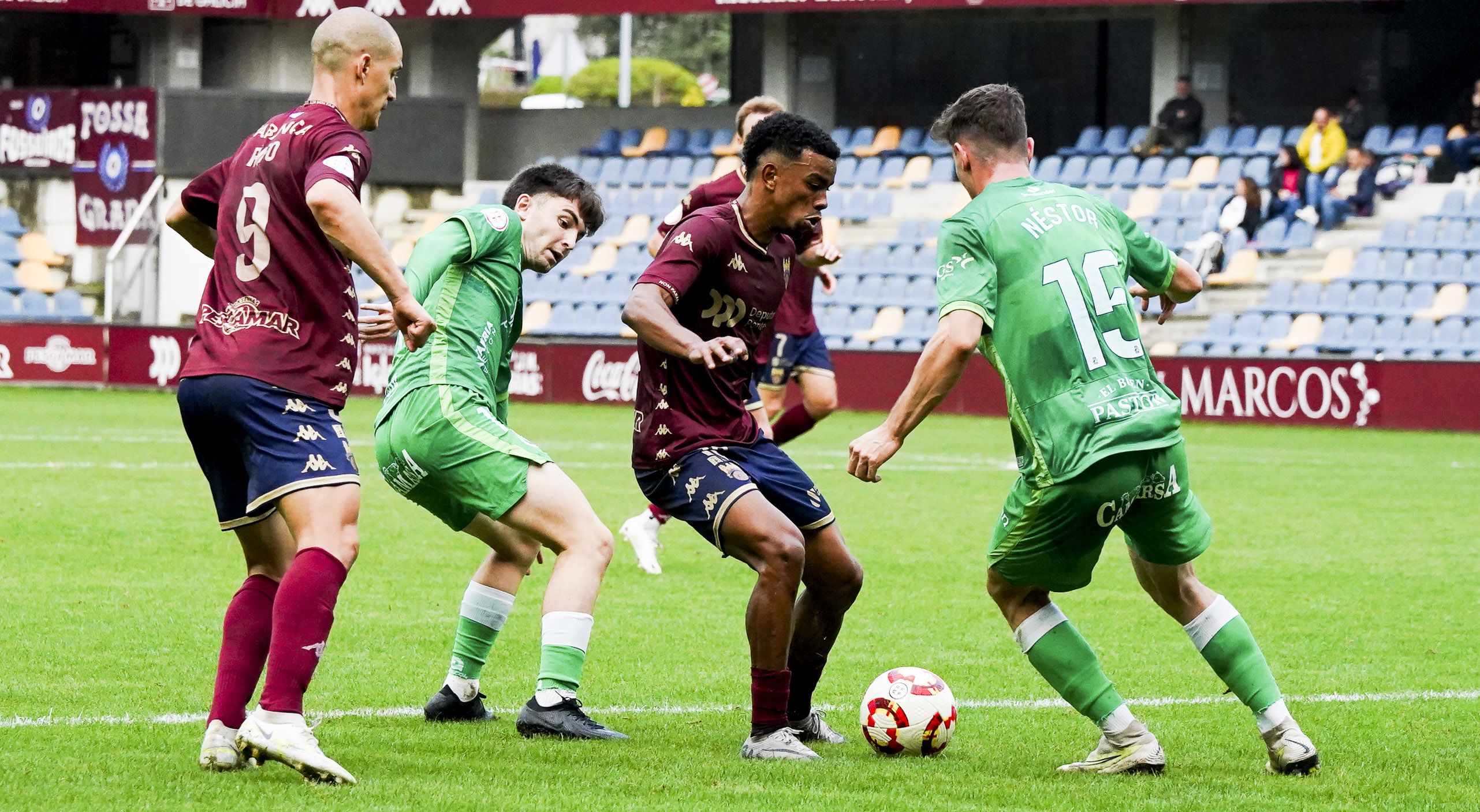 Dalisson, no partido entre Pontevedra CF y Rayo Cantabria en Pasarón