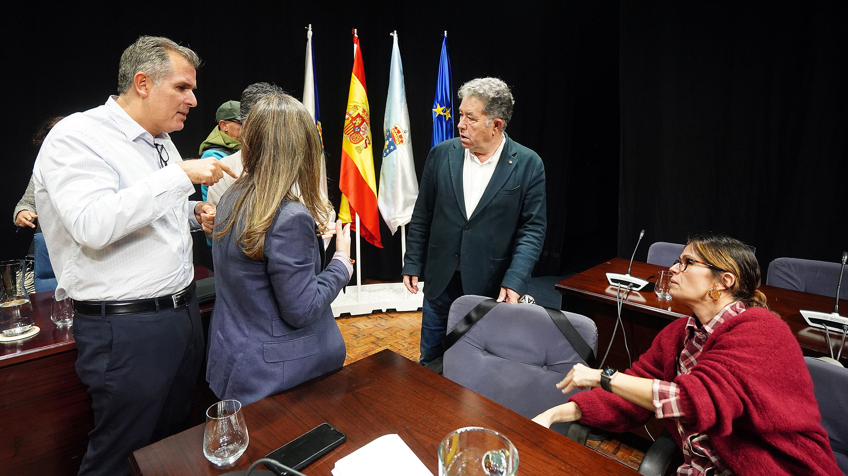 Último pleno de la corporación municipal de Pontevedra en el Teatro Principal 