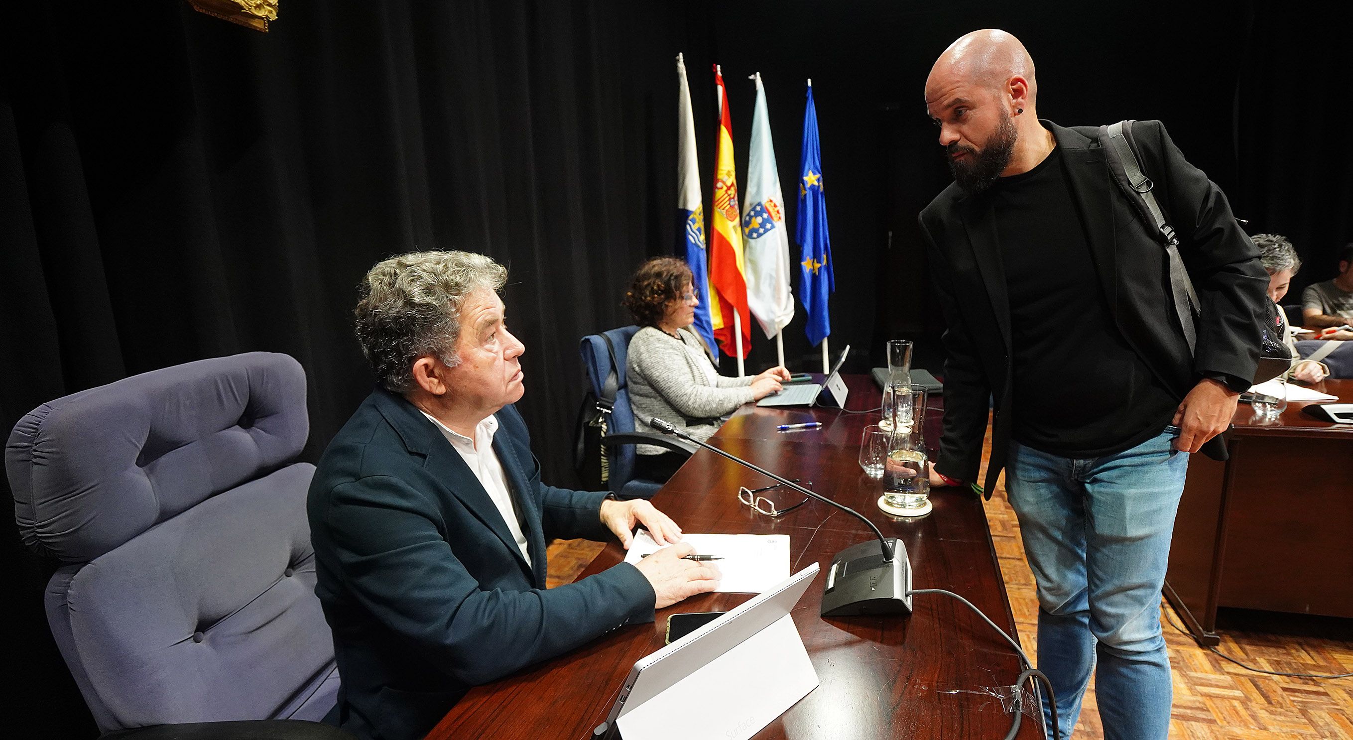 Último pleno da corporación municipal de Pontevedra no Teatro Principal 