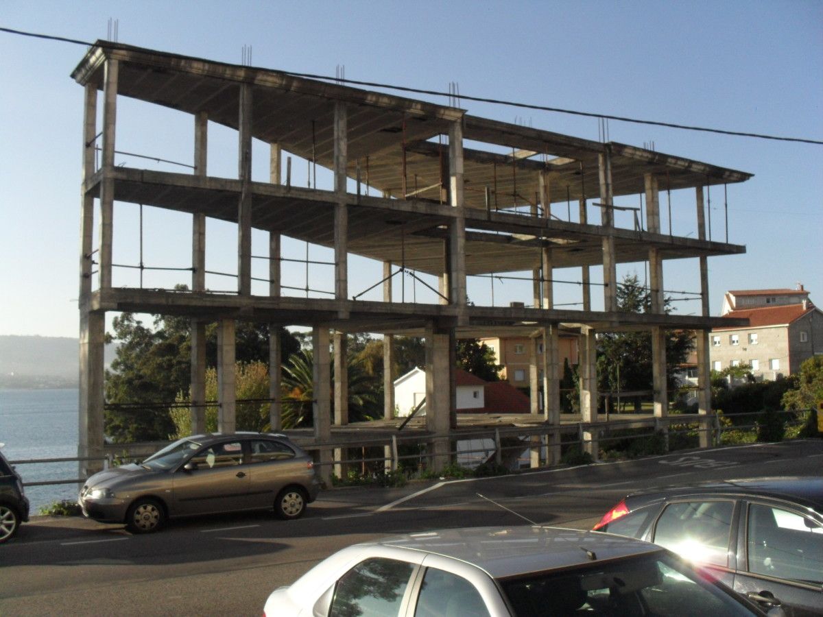 Edificio A Piolla en Lameiriña, Raxó (Poio)