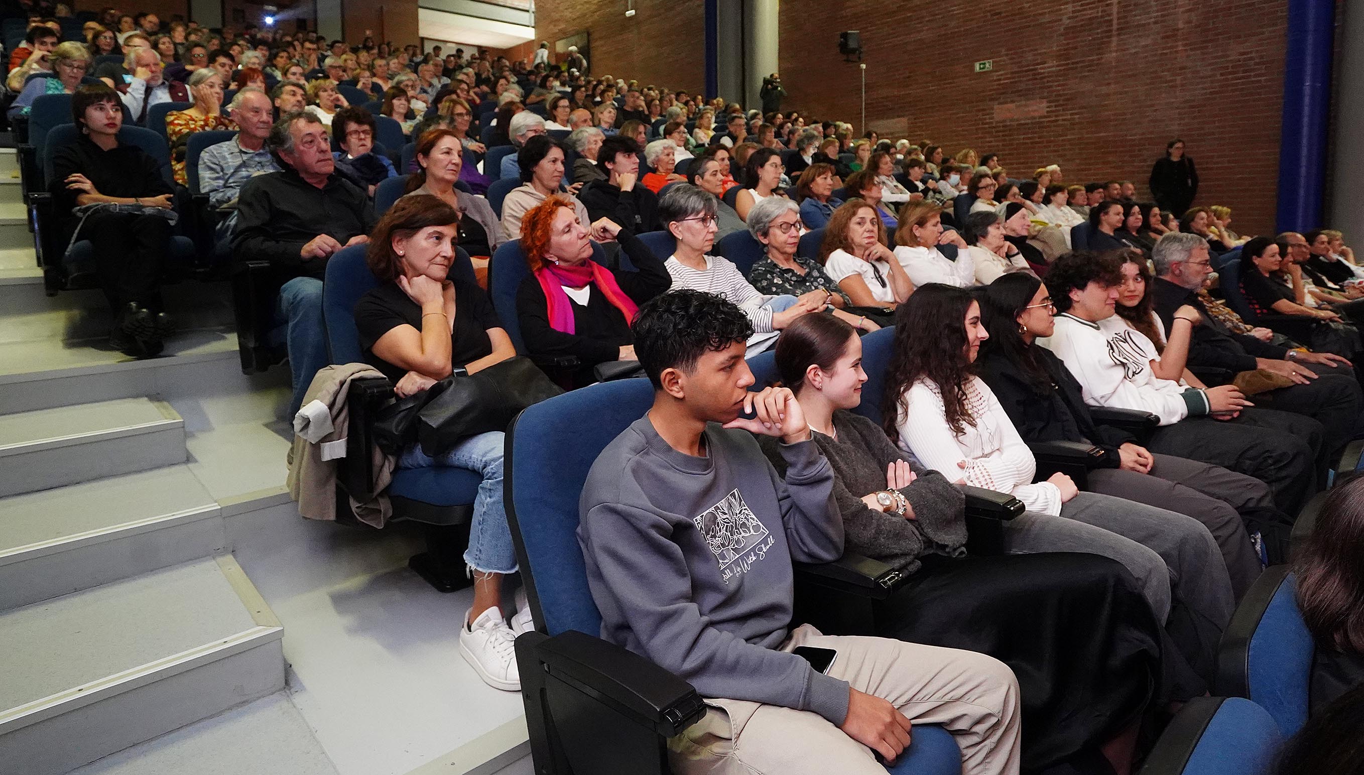 Víctor Iriarte presenta en Pontevedra la película "Sobre todo de noche"