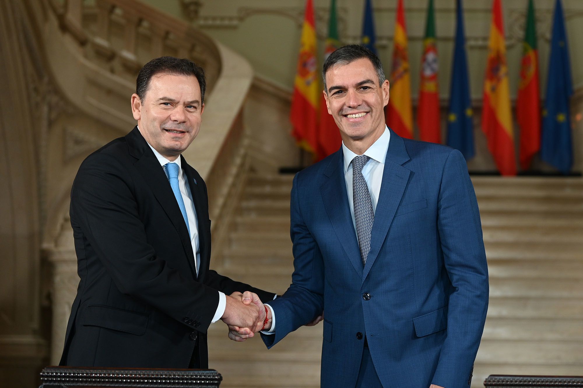 Luis Montenegro y Pedro Sánchez