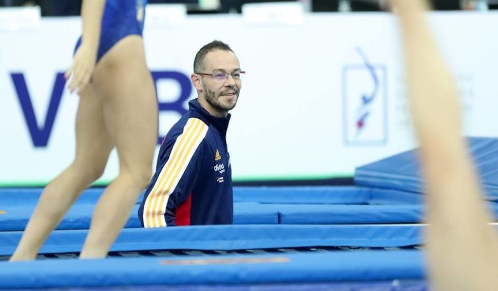 Pablo Hinojar, en una competición de gimnasia