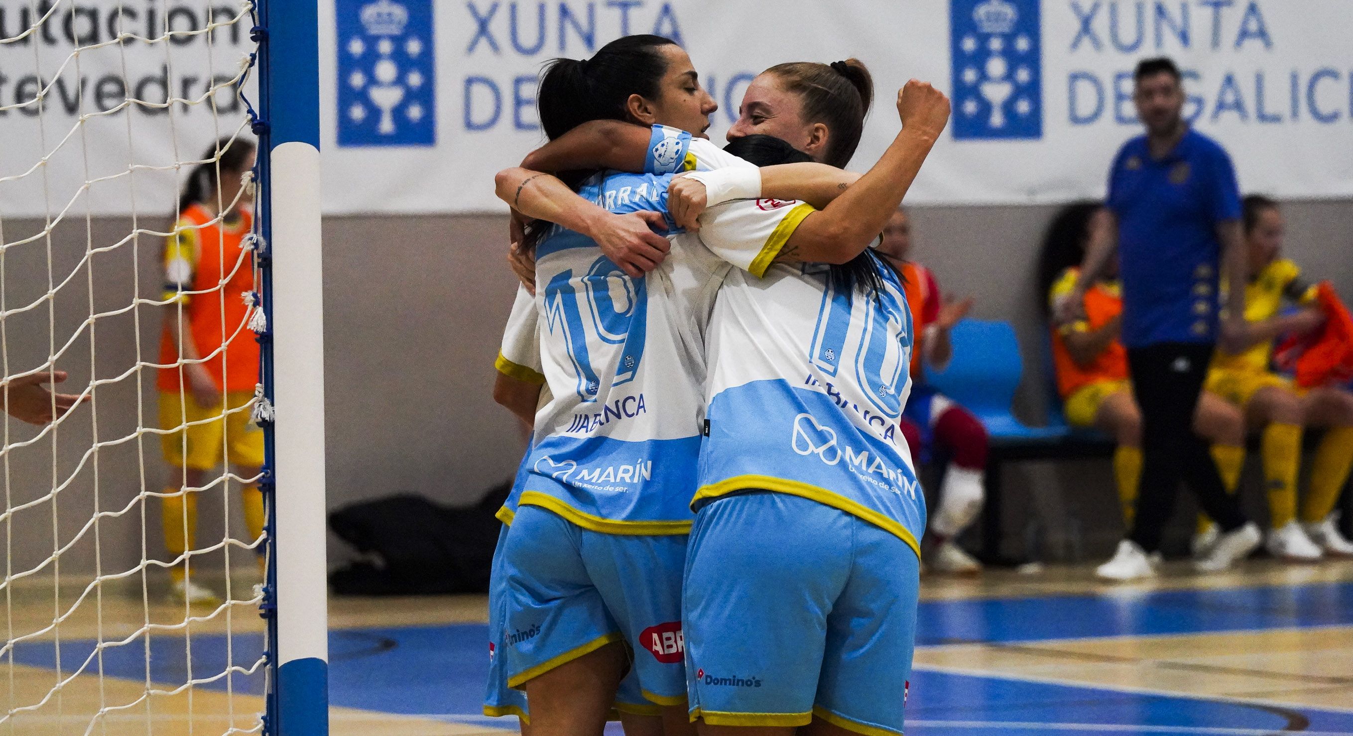 Partido entre Marín Futsal y Alcorcón en A Raña