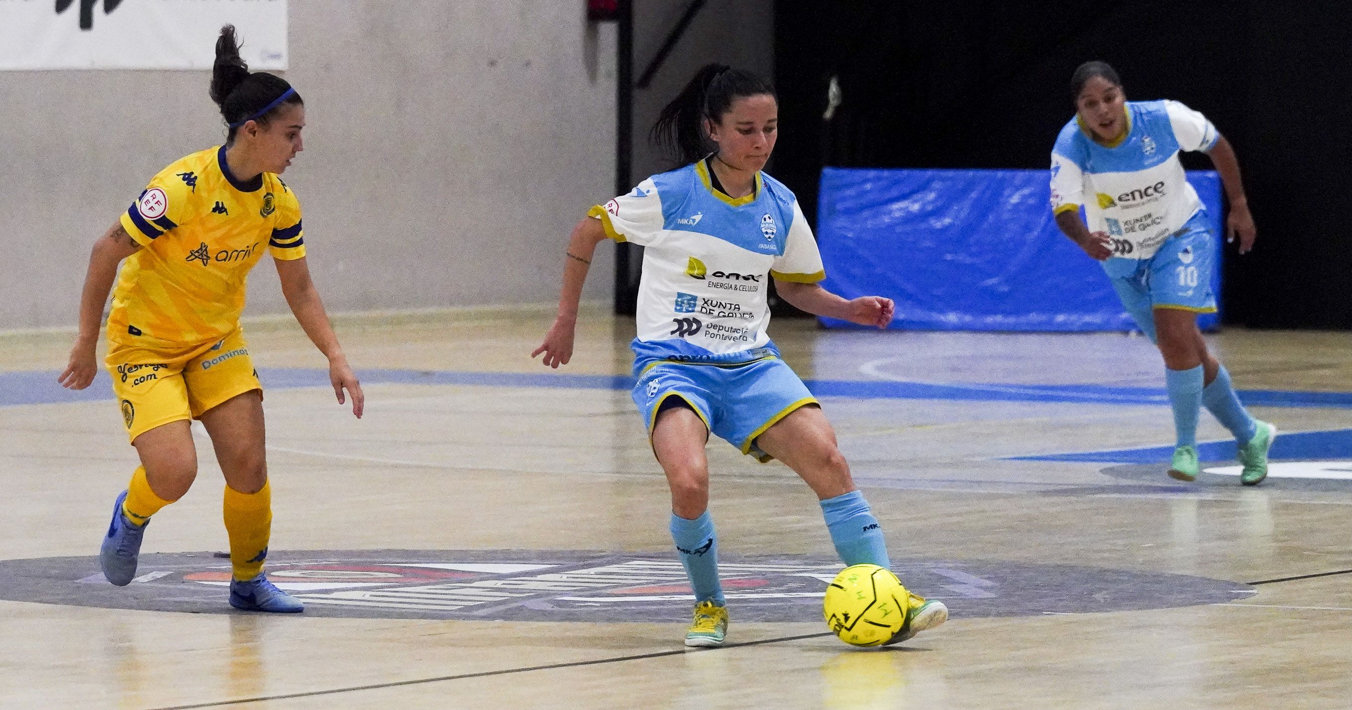 Partido entre Marín Futsal y Alcorcón en A Raña