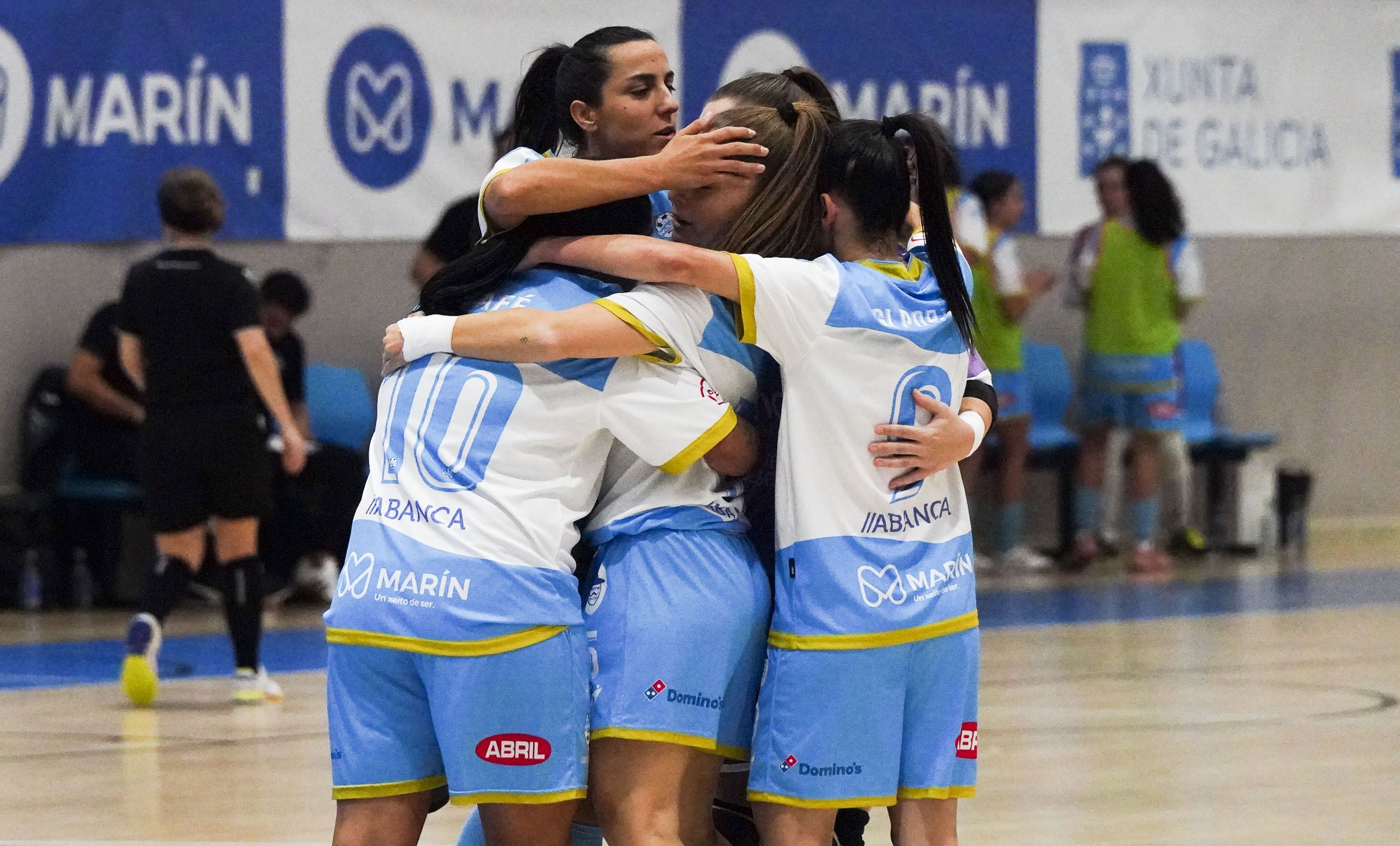 Partido entre Marín Futsal y Alcorcón en A Raña