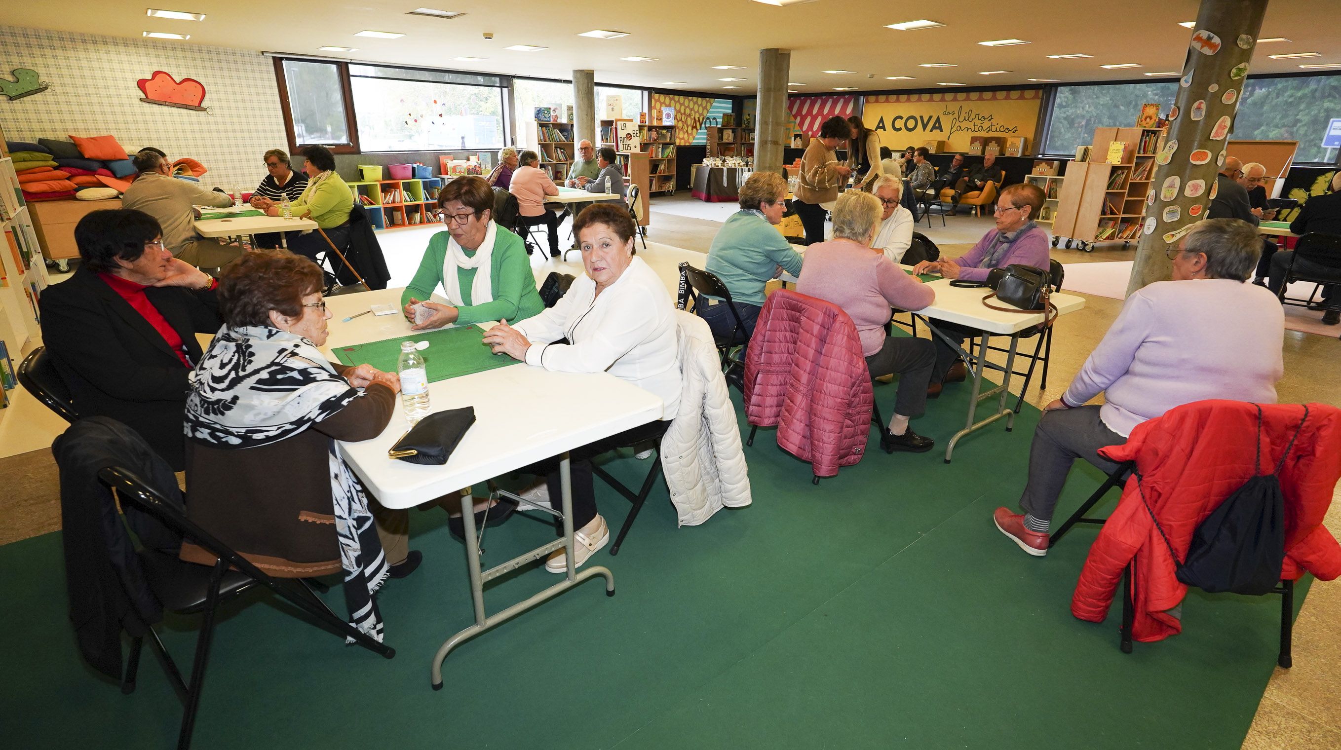 Participantes en la primera edición del campeonato de cartas Cidade de Pontevedra