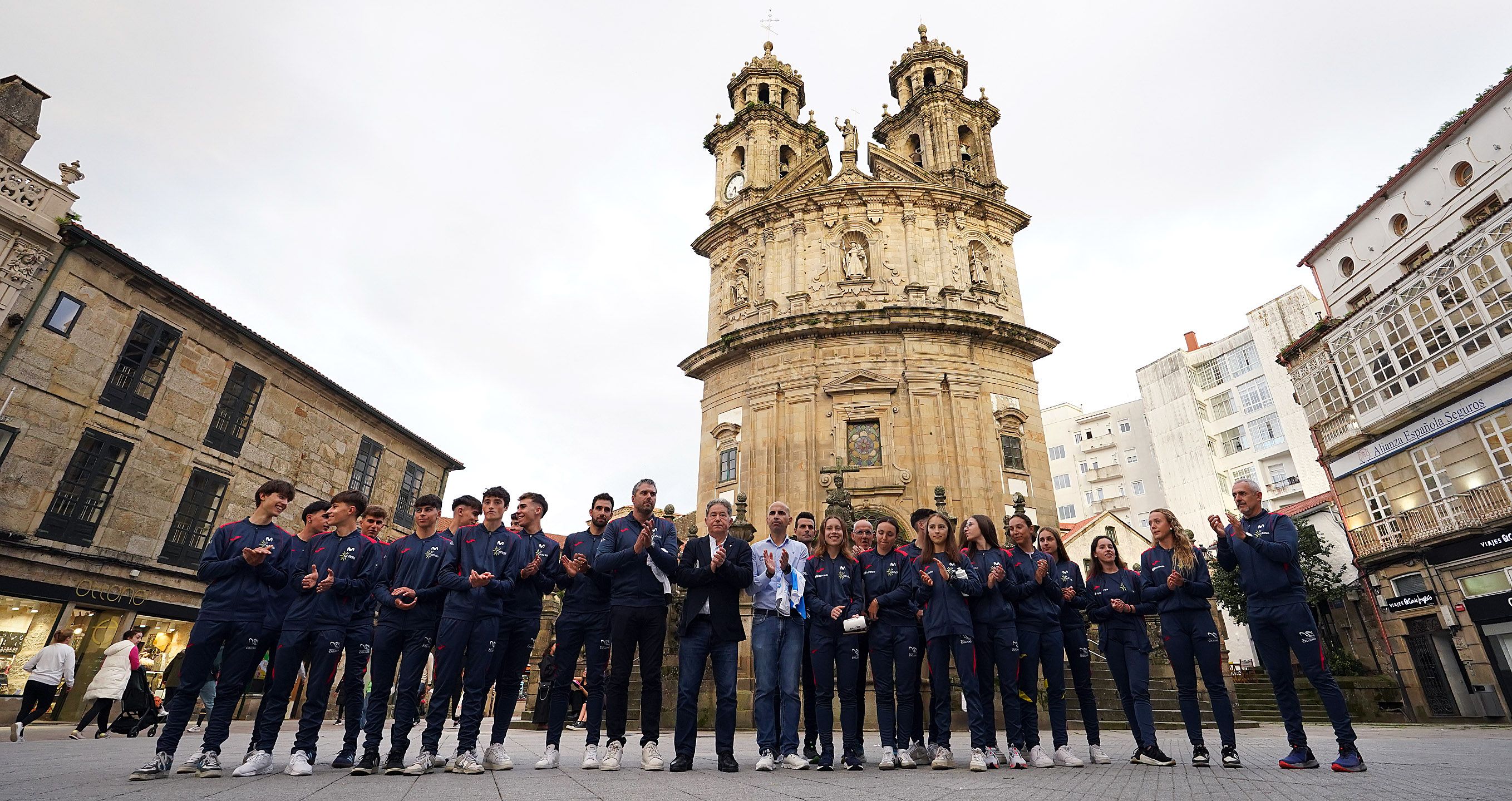 Recepción a los ciclistas españoles que participan en el Europeo de Ciclocrós