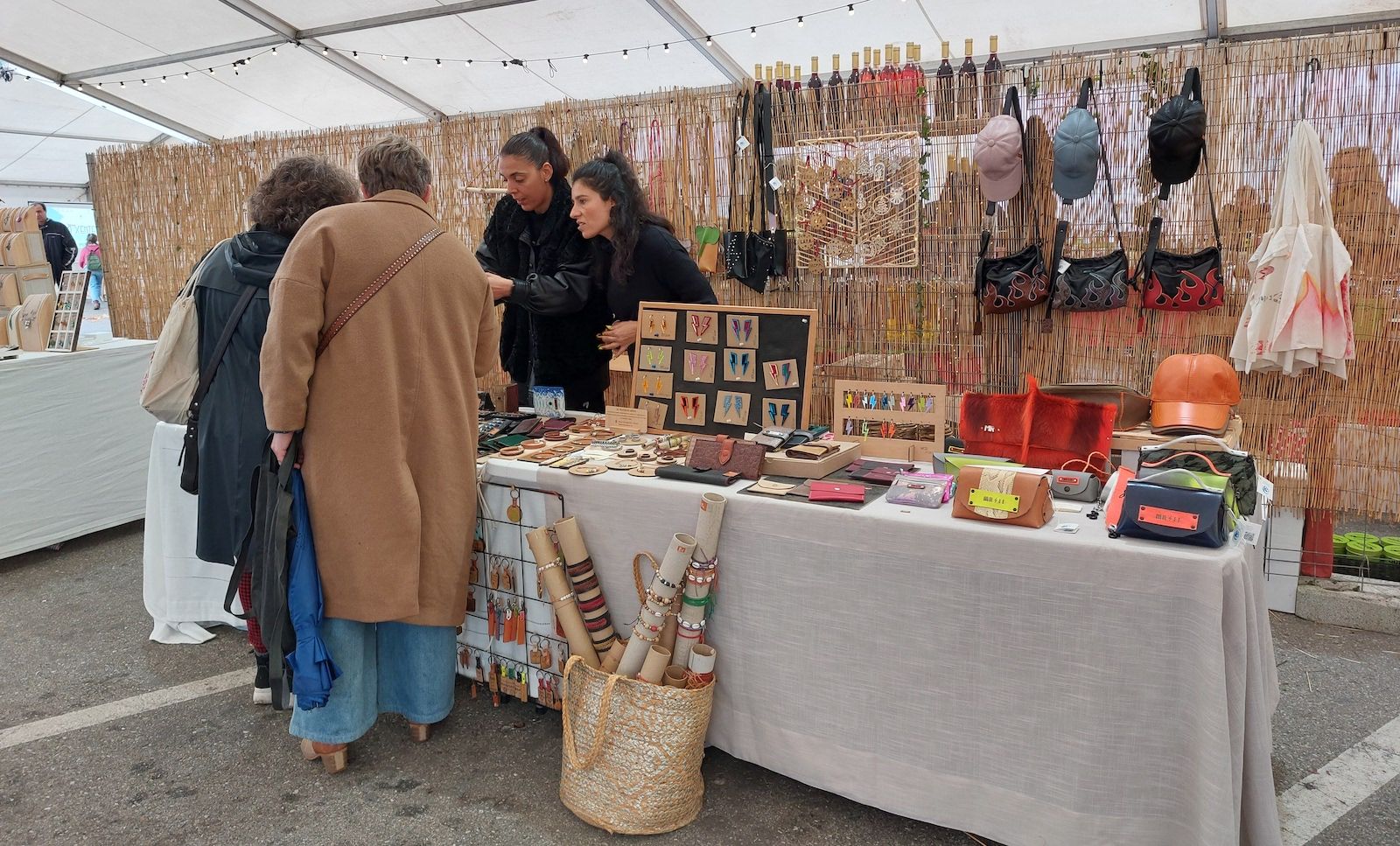 Mercado artesanal en Bueu