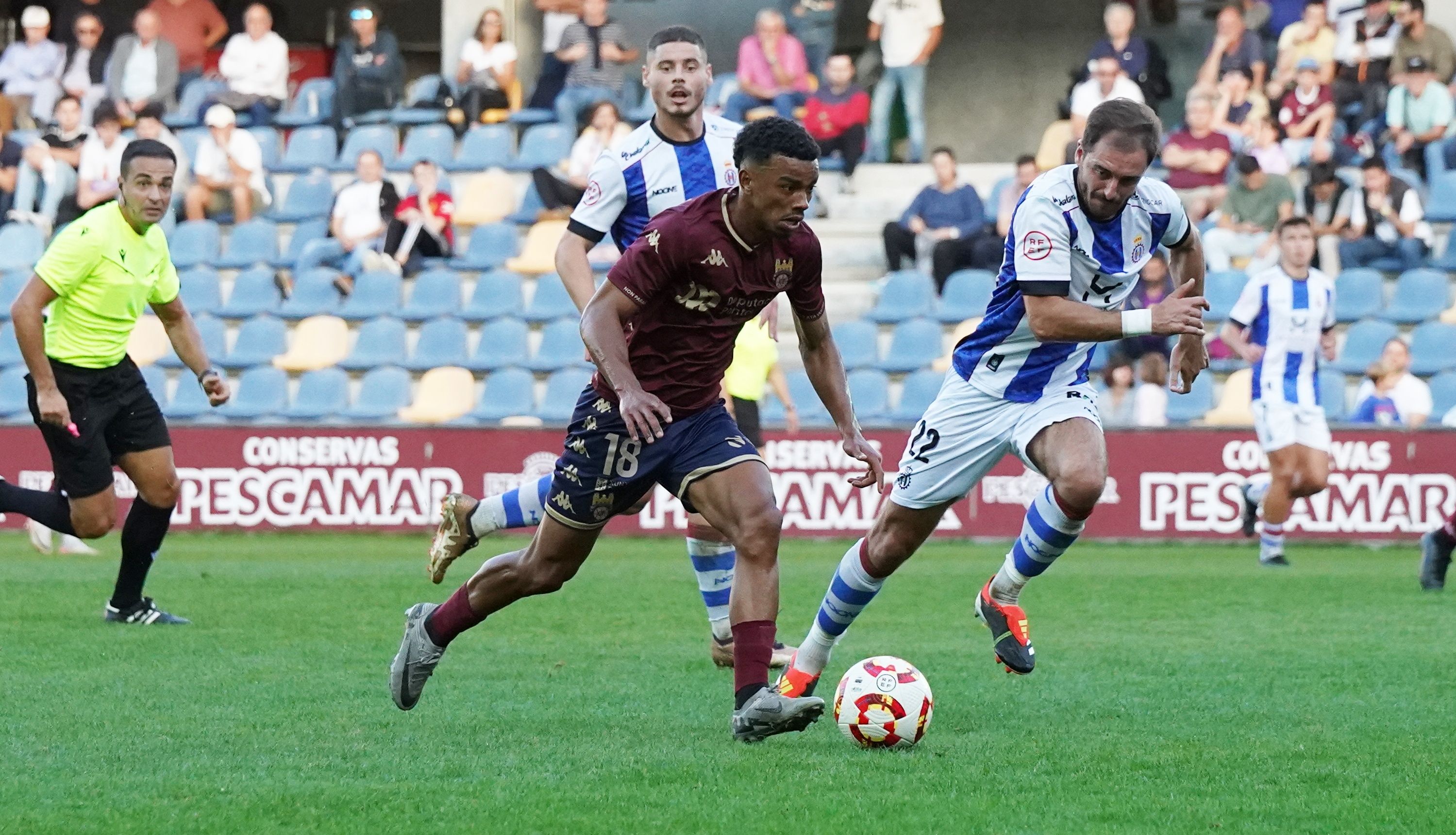 Partido entre Pontevedra e Avilés en Pasarón