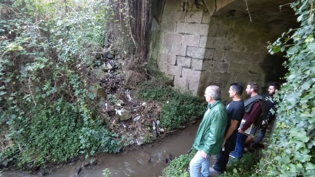 Salida de ciencia popular por el riachuelo Valdecorvos