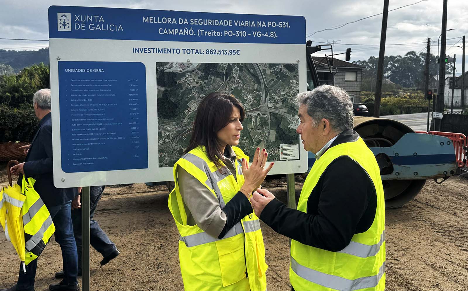 María Martínez Allegue e Miguel Anxo Fernández Lores, no inicio das obras da PO-531 en Campañó