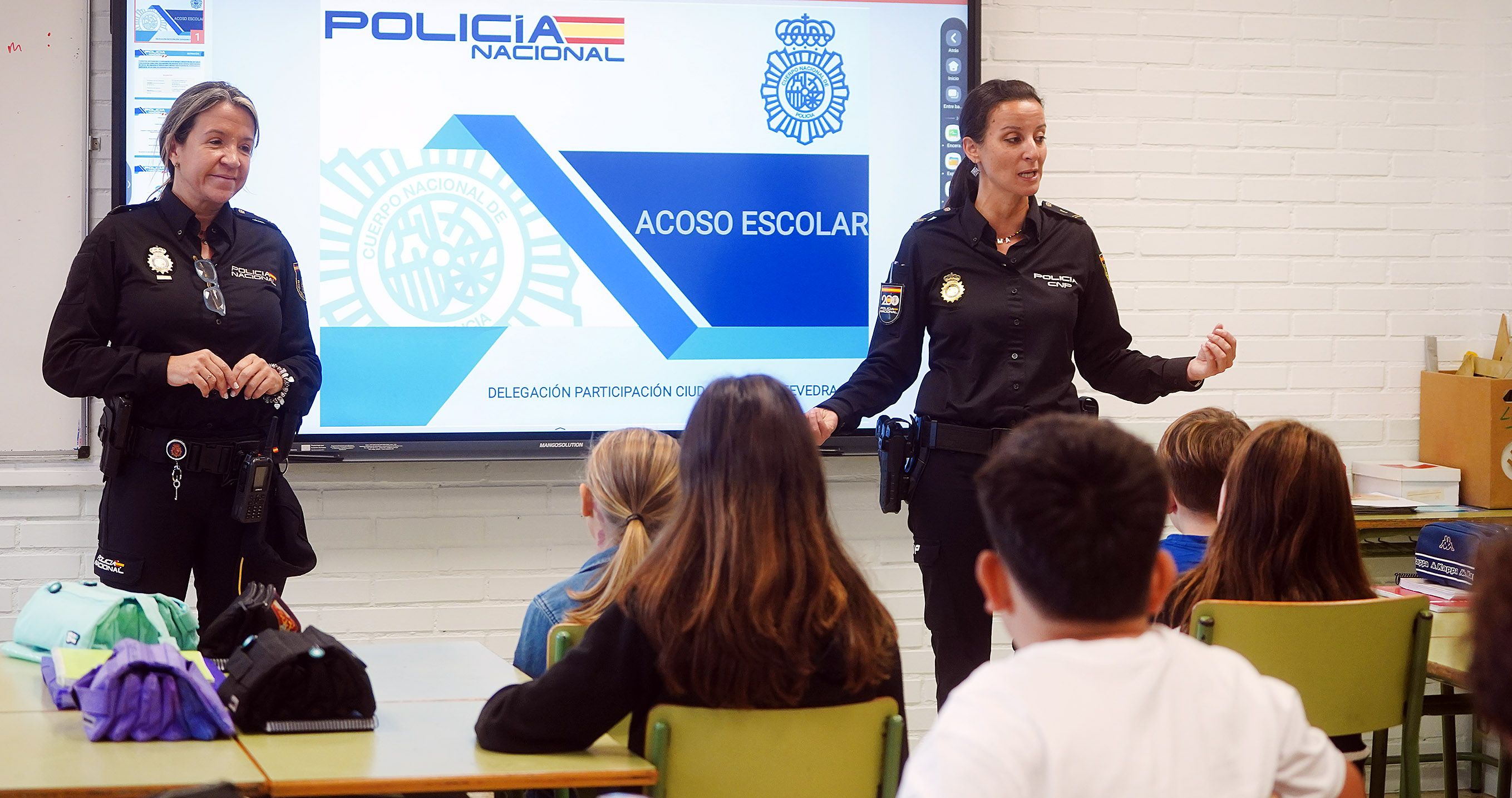 Charla de Olalla Ríos y Miriam Núñez en el colegio Villaverde de Mourente