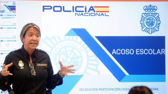 Charla da Unidade de Participación Cidadá da Policía Nacional nun colexio