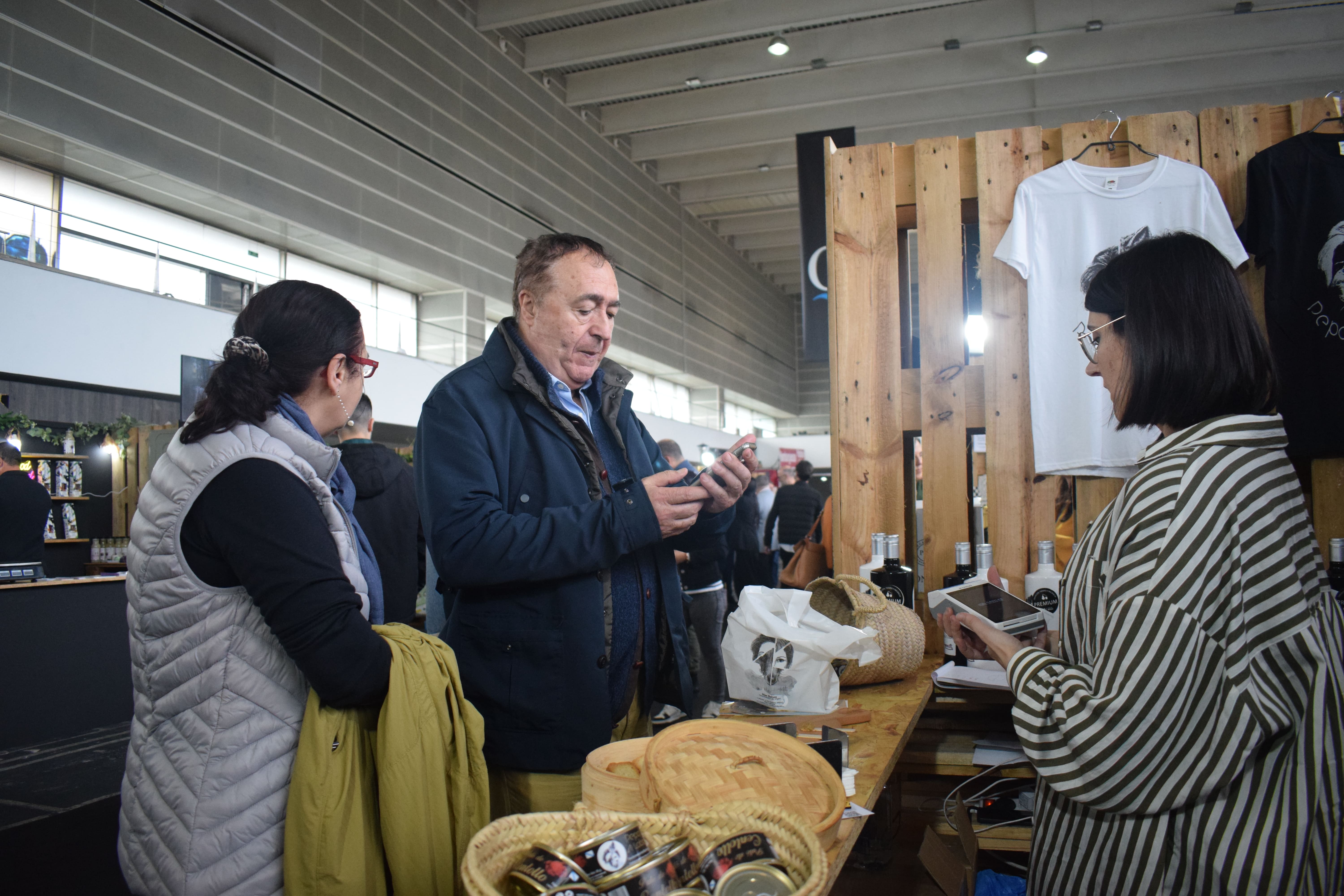 Octava edición de la feria Etiqueta Negra