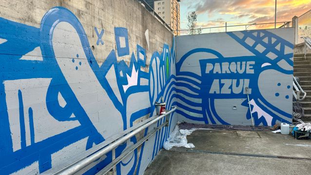 Mural no parque azul de Cantodarea