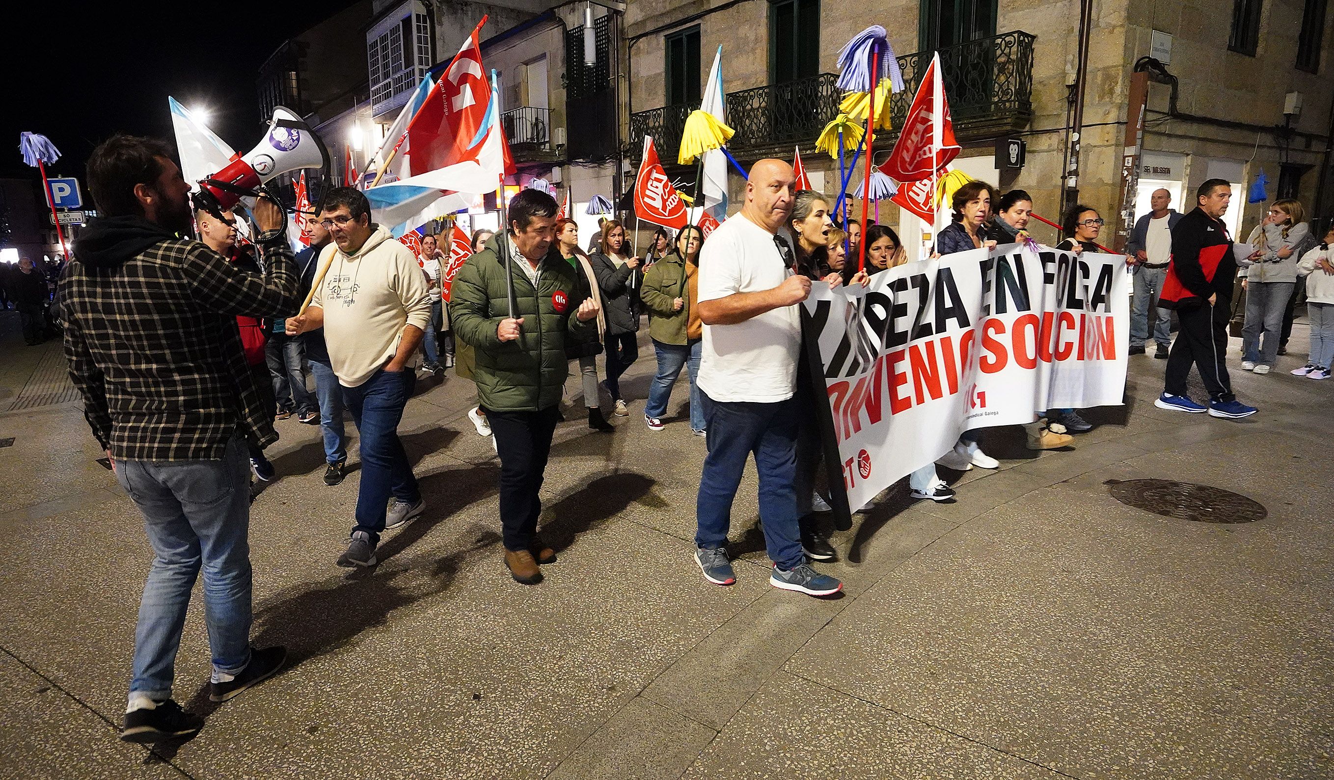 Manifestación del sector de limpieza de edificios en Pontevedra