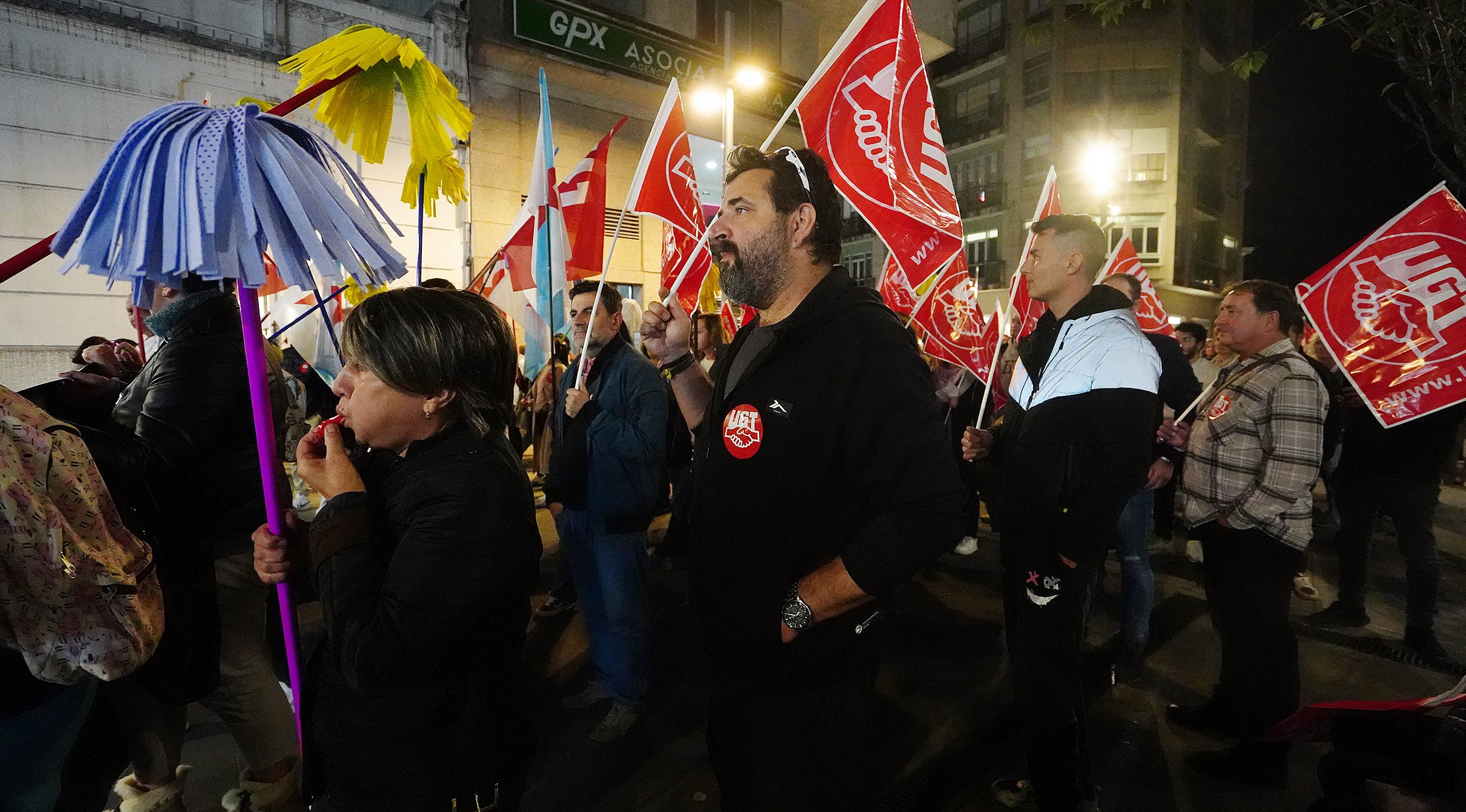 Manifestación del sector de limpieza de edificios en Pontevedra