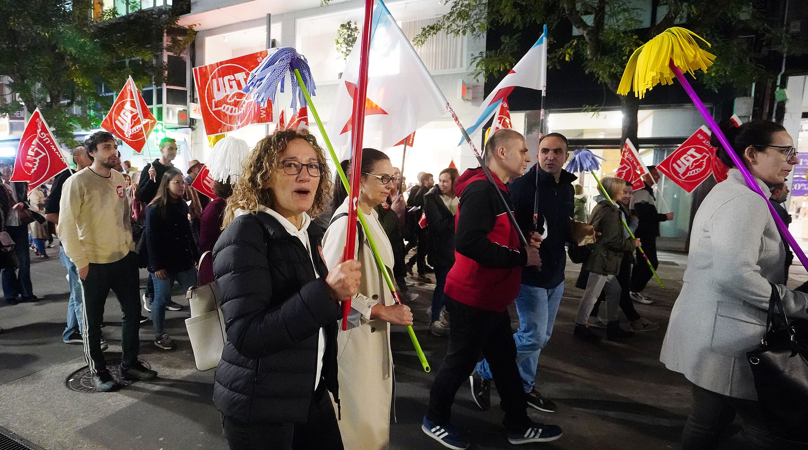 Manifestación del sector de limpieza de edificios en Pontevedra