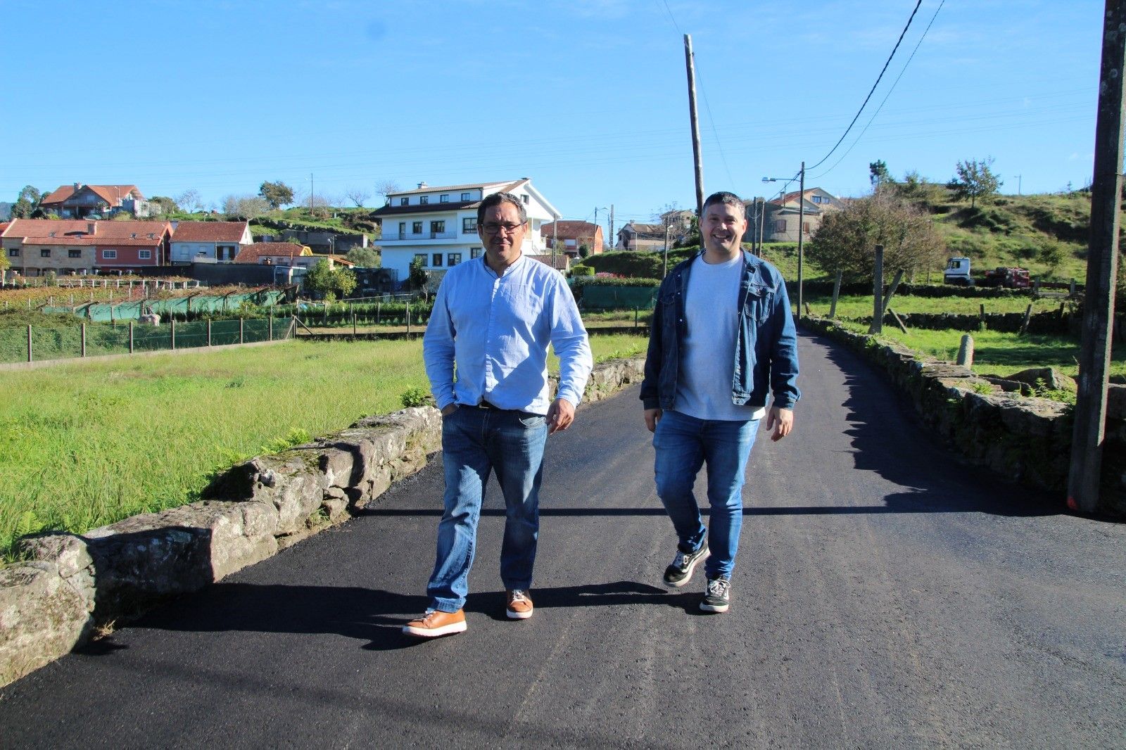 Manu Lourenzo y Pablo Garrido visitan el Barrio da Feira