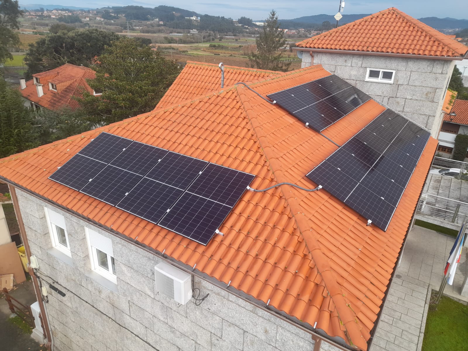 Paneles solares na Casa do Concello de Ribadumia