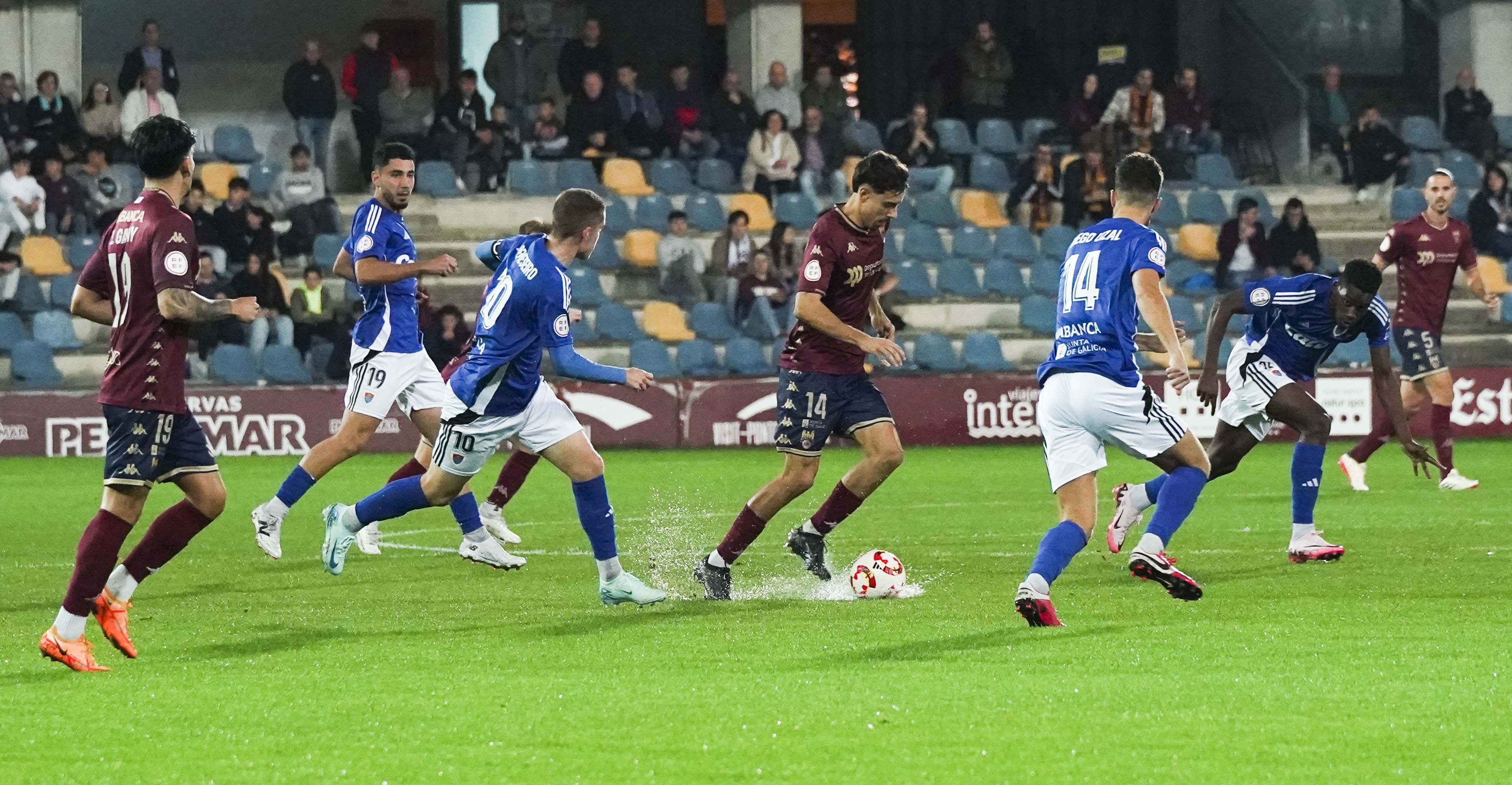 Xornada de liga entre Pontevedra e Bergantiños en Pasarón