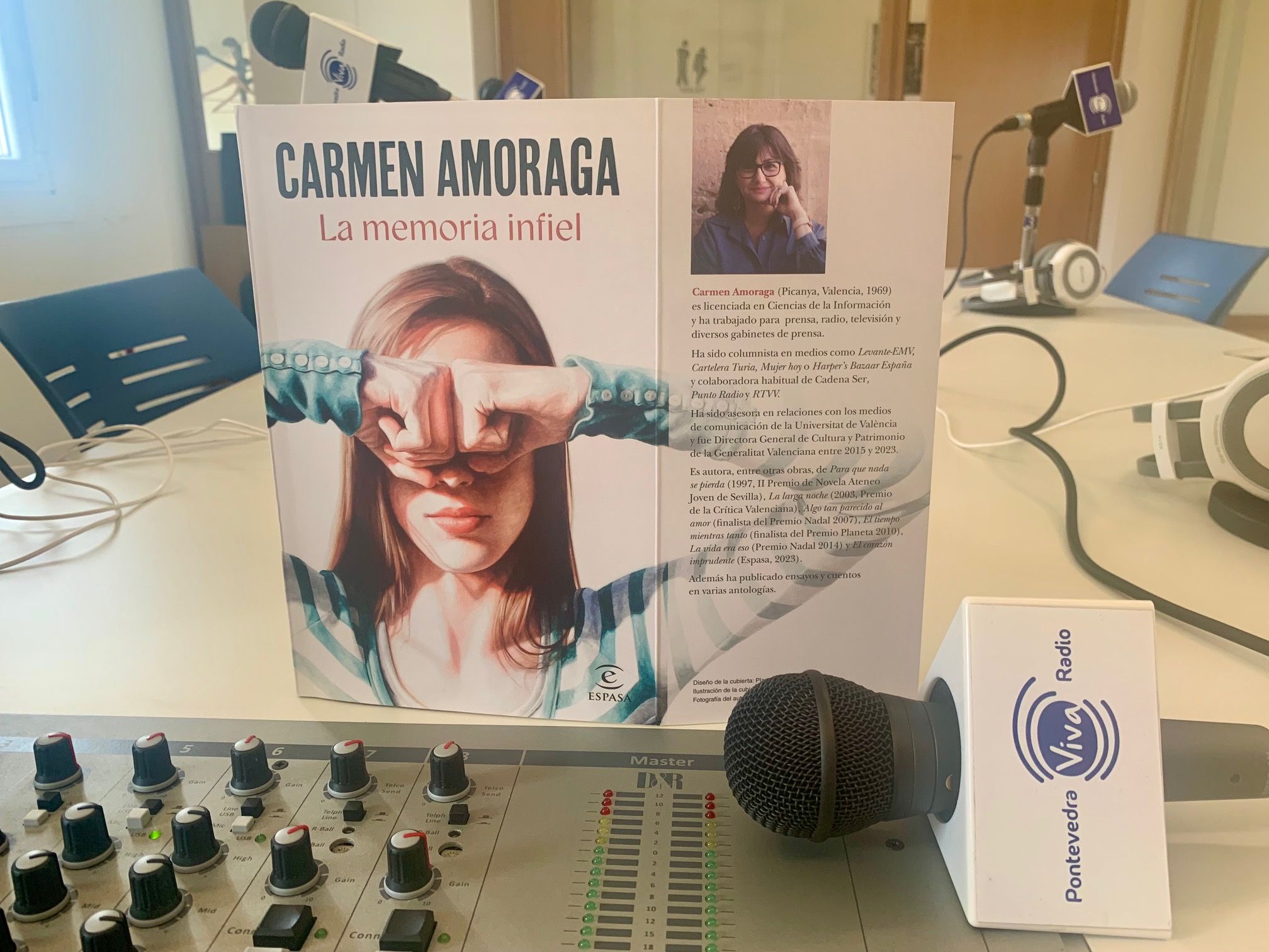 'La memoria infiel' é a novela máis recente de Carmen Amoraga