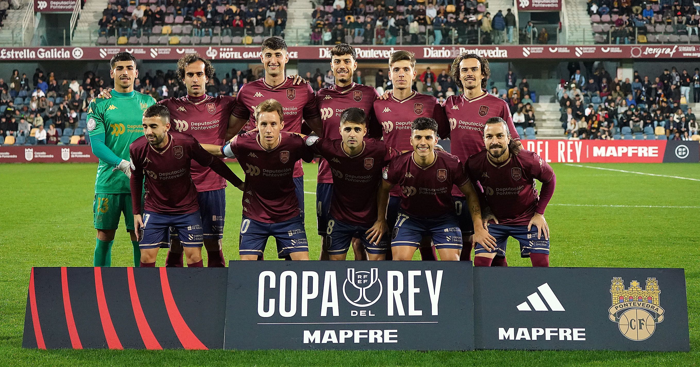 Partido de Copa do Rei entre Pontevedra e Levante en Pasarón