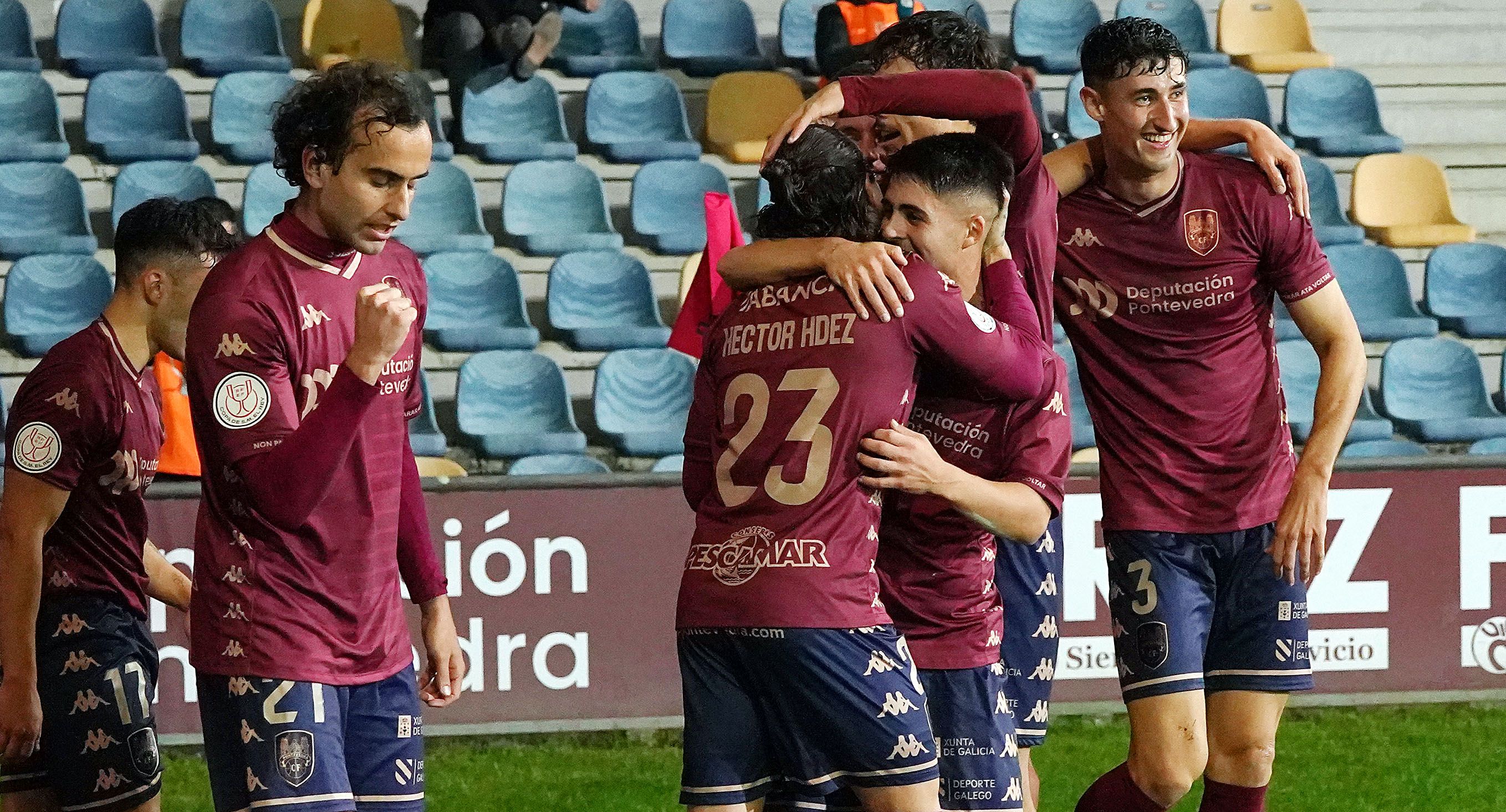 Partido de Copa do Rei entre Pontevedra e Levante en Pasarón