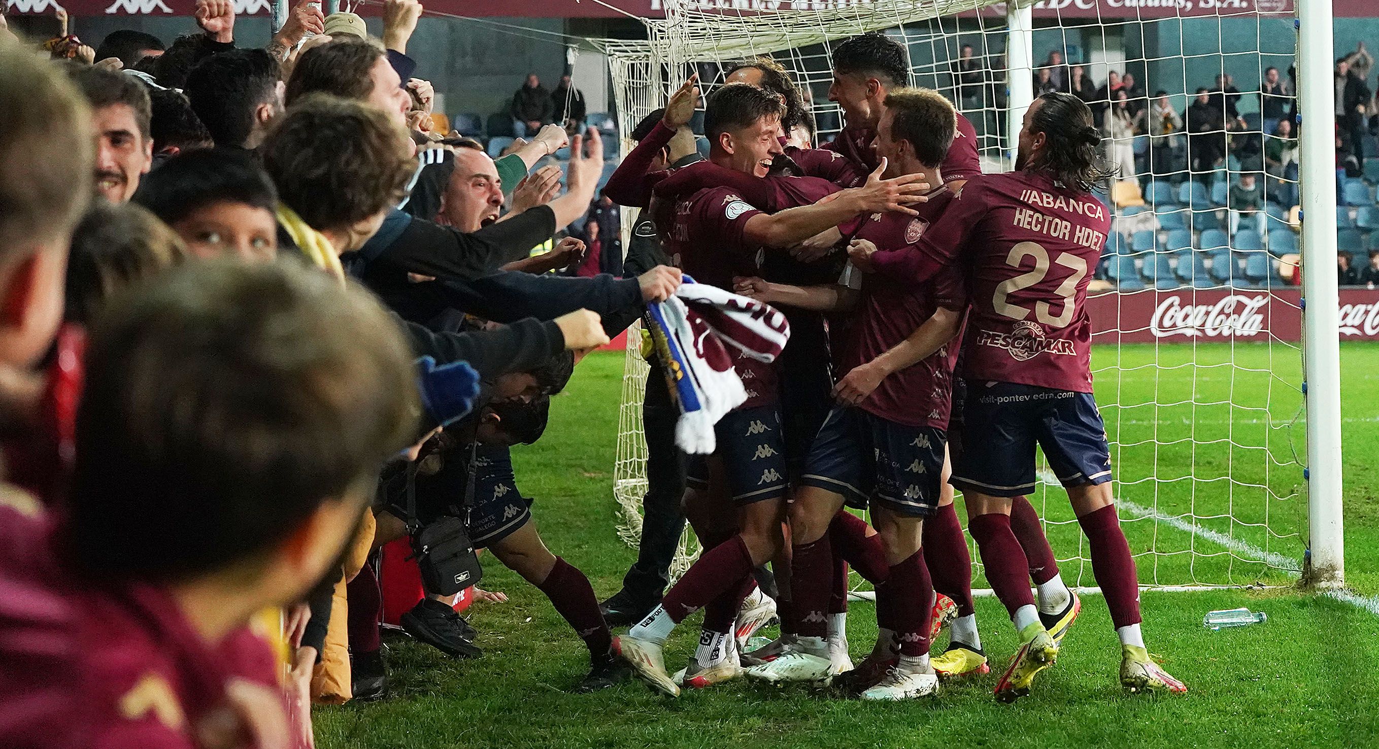 Partido de Copa do Rei entre Pontevedra e Levante en Pasarón