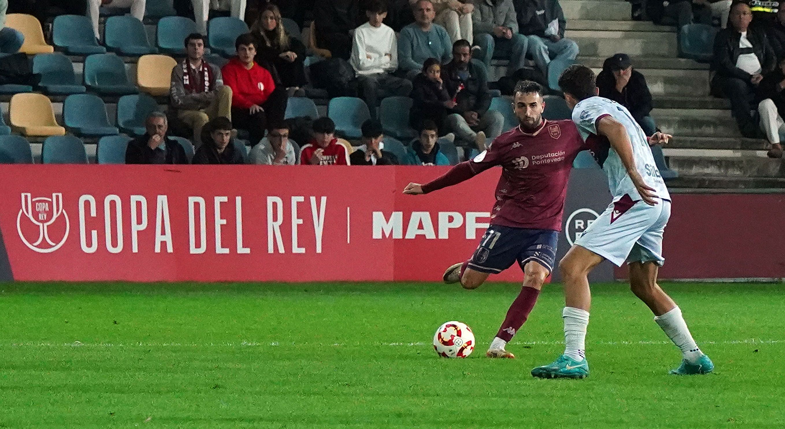 Partido de Copa do Rei entre Pontevedra e Levante en Pasarón