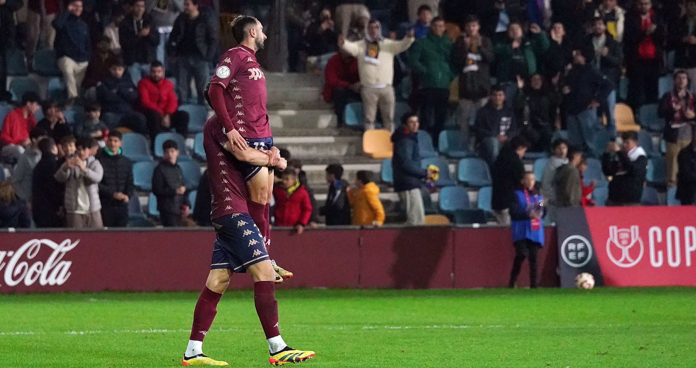 Partido de Copa do Rei entre Pontevedra e Levante en Pasarón