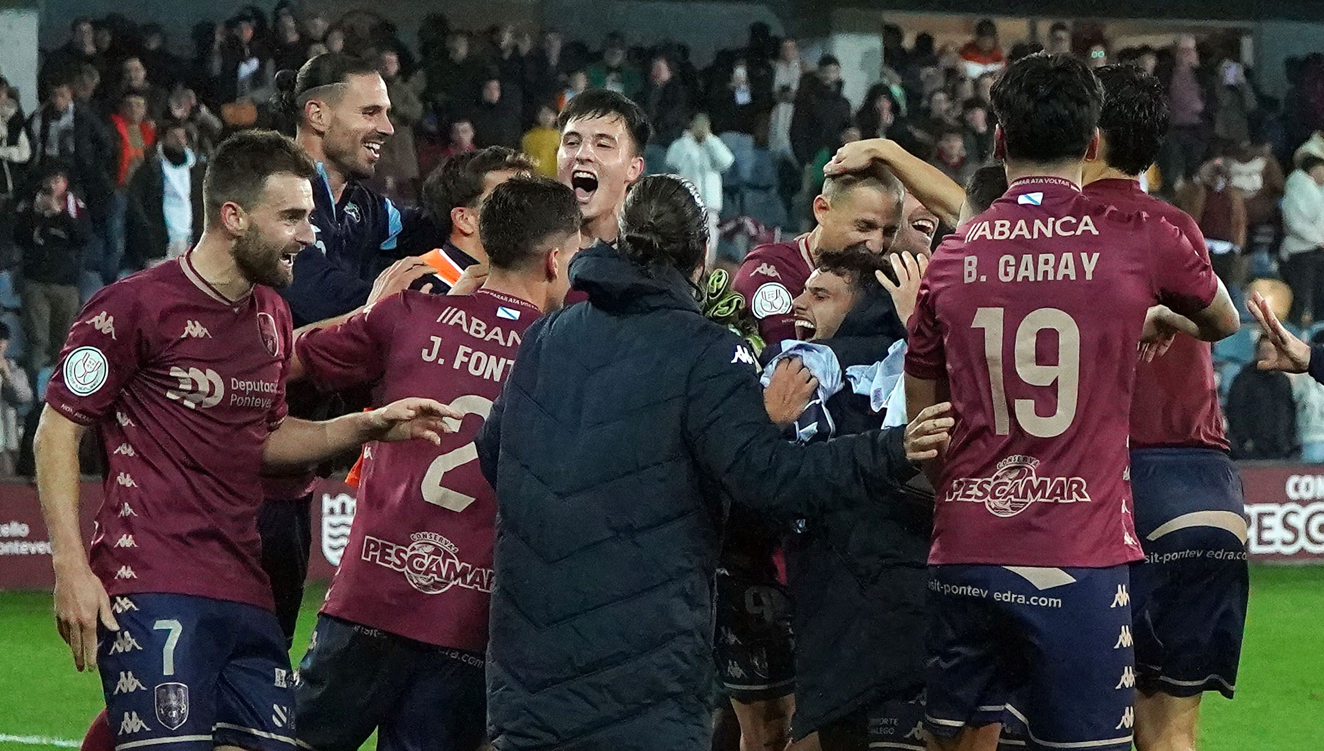 Partido de Copa do Rei entre Pontevedra e Levante en Pasarón