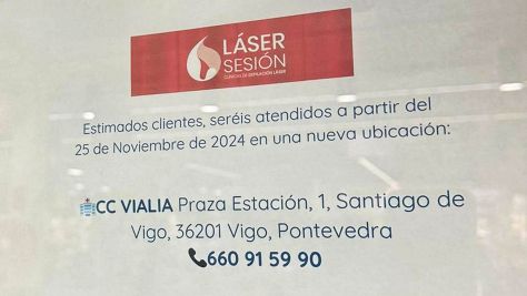 Cartel en el escaparate del clausurado centro Láser Sesión de Pontevedra