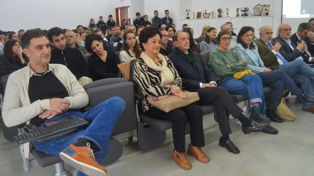 Público asistente al acto en la Facultade de Ciencias da Educación e do Deporte