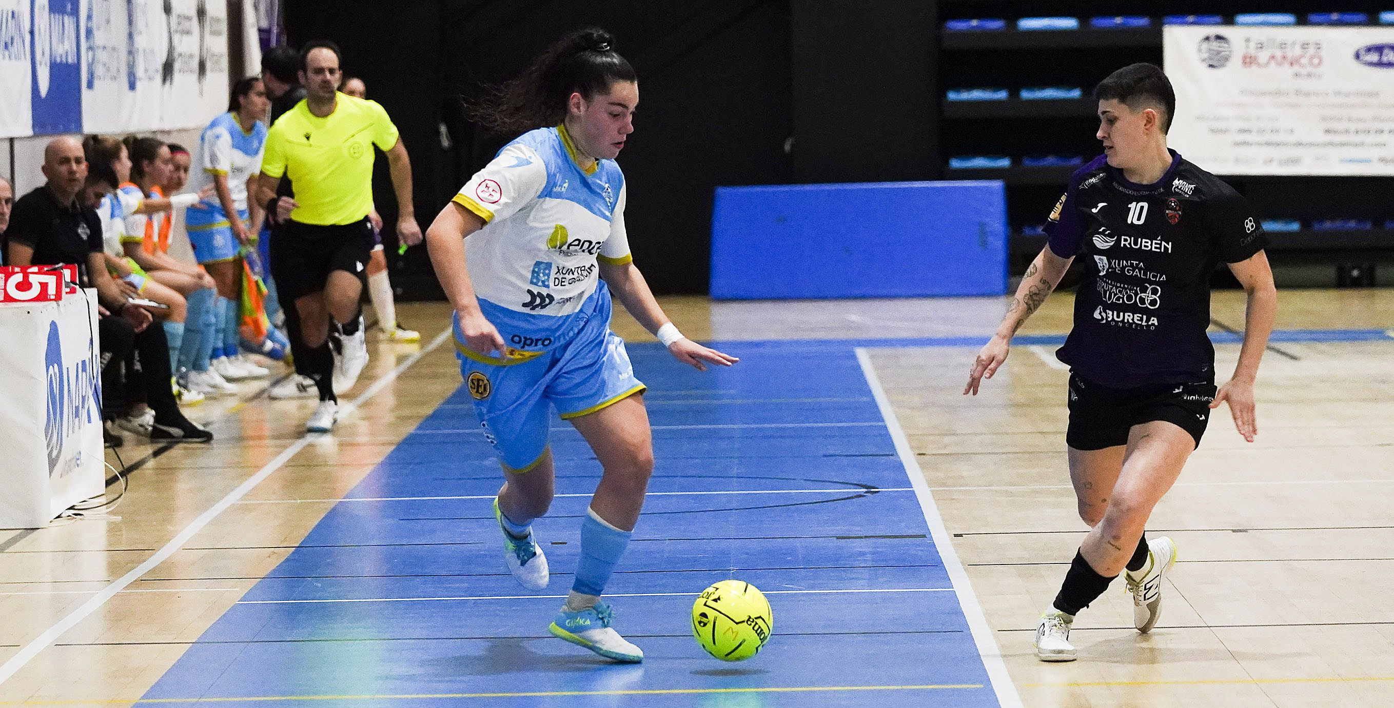 Partido entre Marín Futsal e Burela na Raña