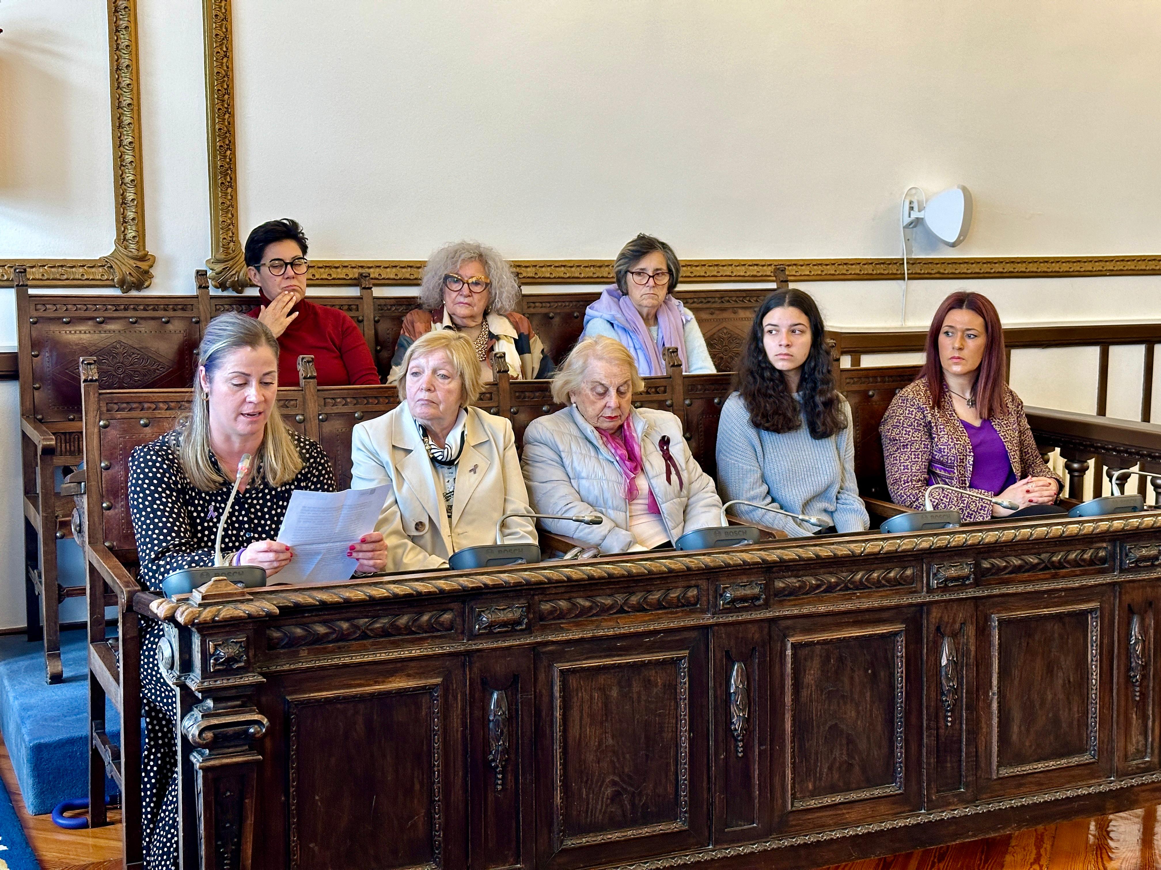 25N - Acto institucional en Marín