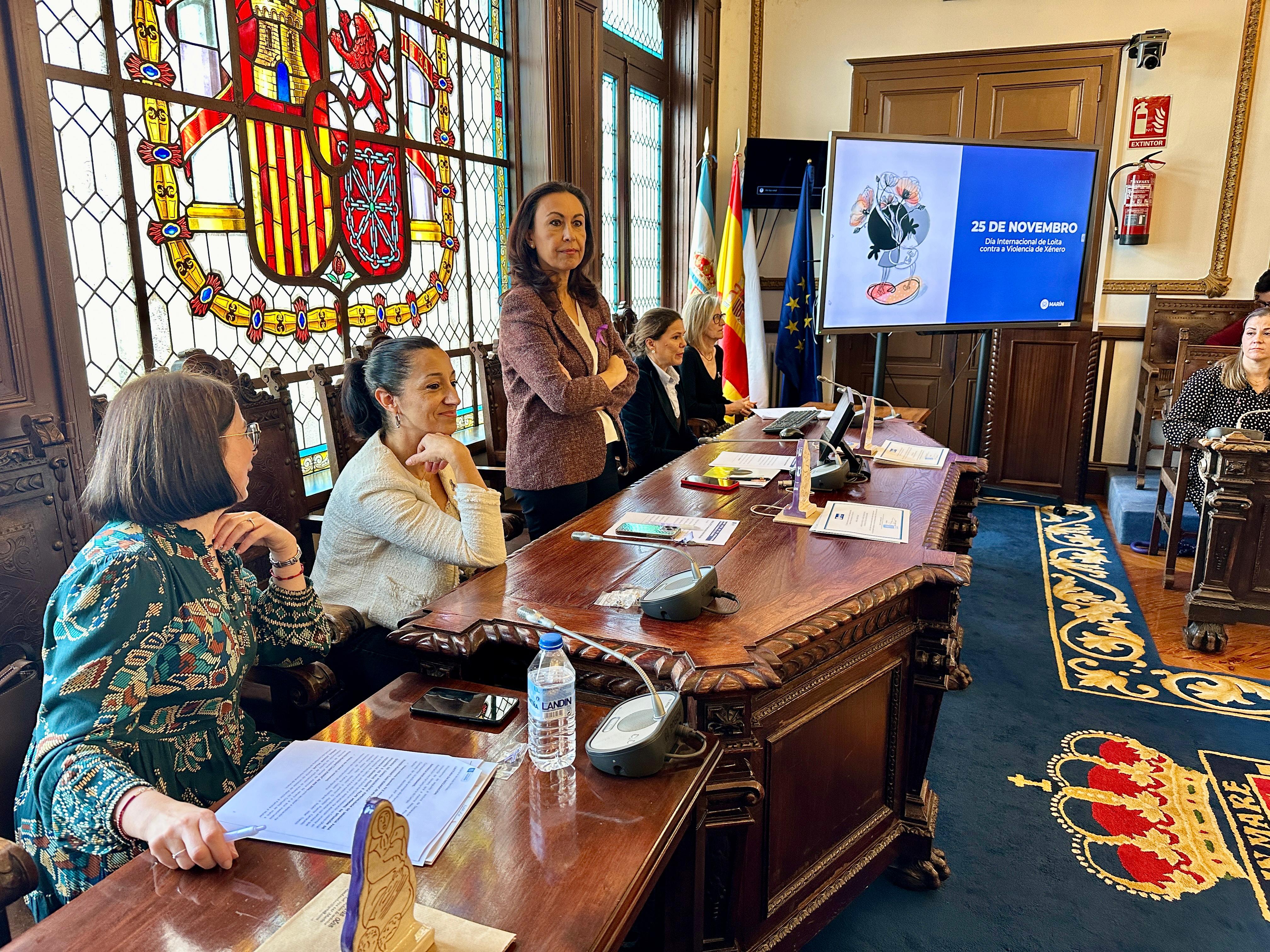 25N - Acto institucional en Marín