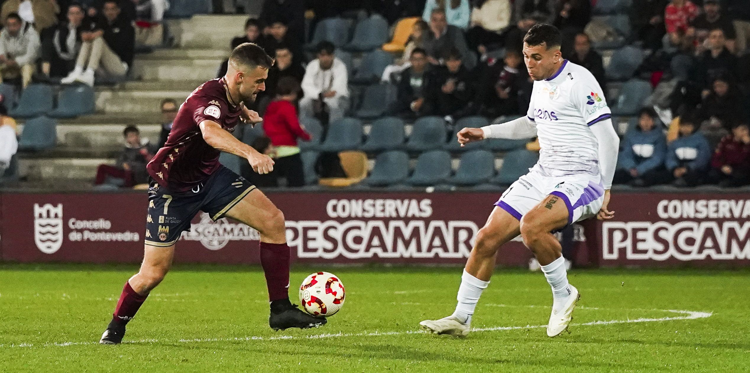 Partido entre Pontevedra CF y Salamanca CF UDS en Pasarón