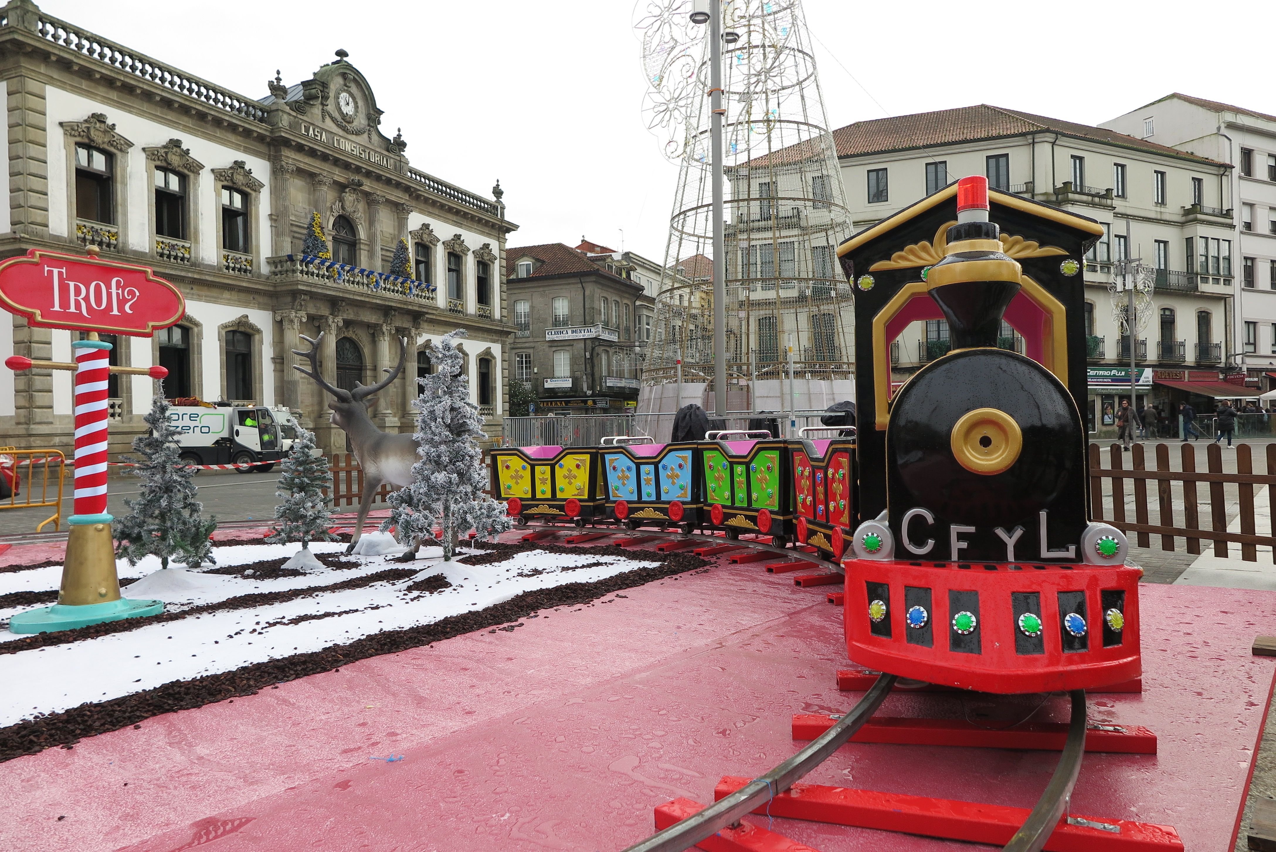 Tren infantill na Praza de España